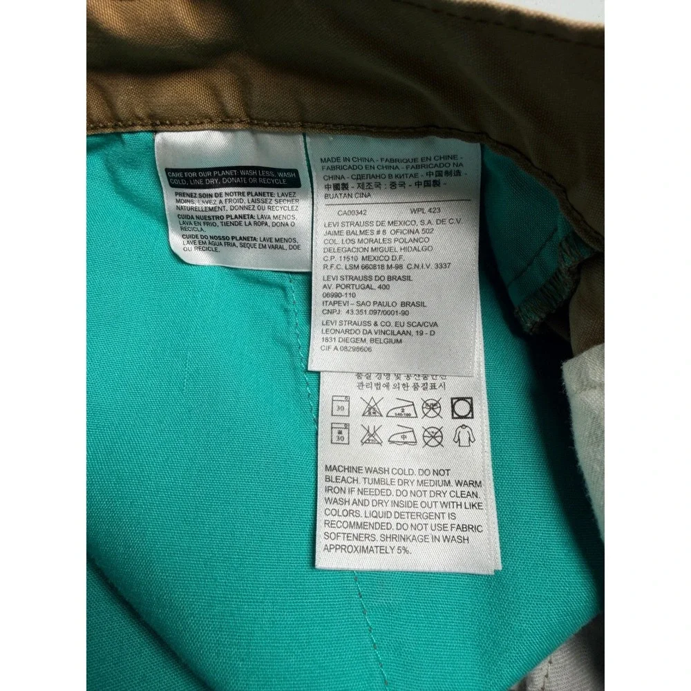Levi's Men's Khaki Chino Shorts Flat Front Casual Everyday Wear Size 30